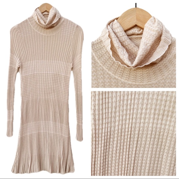 Free People Dresses & Skirts - FREE PEOPLE Turtleneck Long Sleeve Fitted Dress M